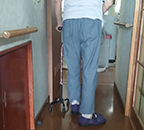 利用者様宅でリハビリ